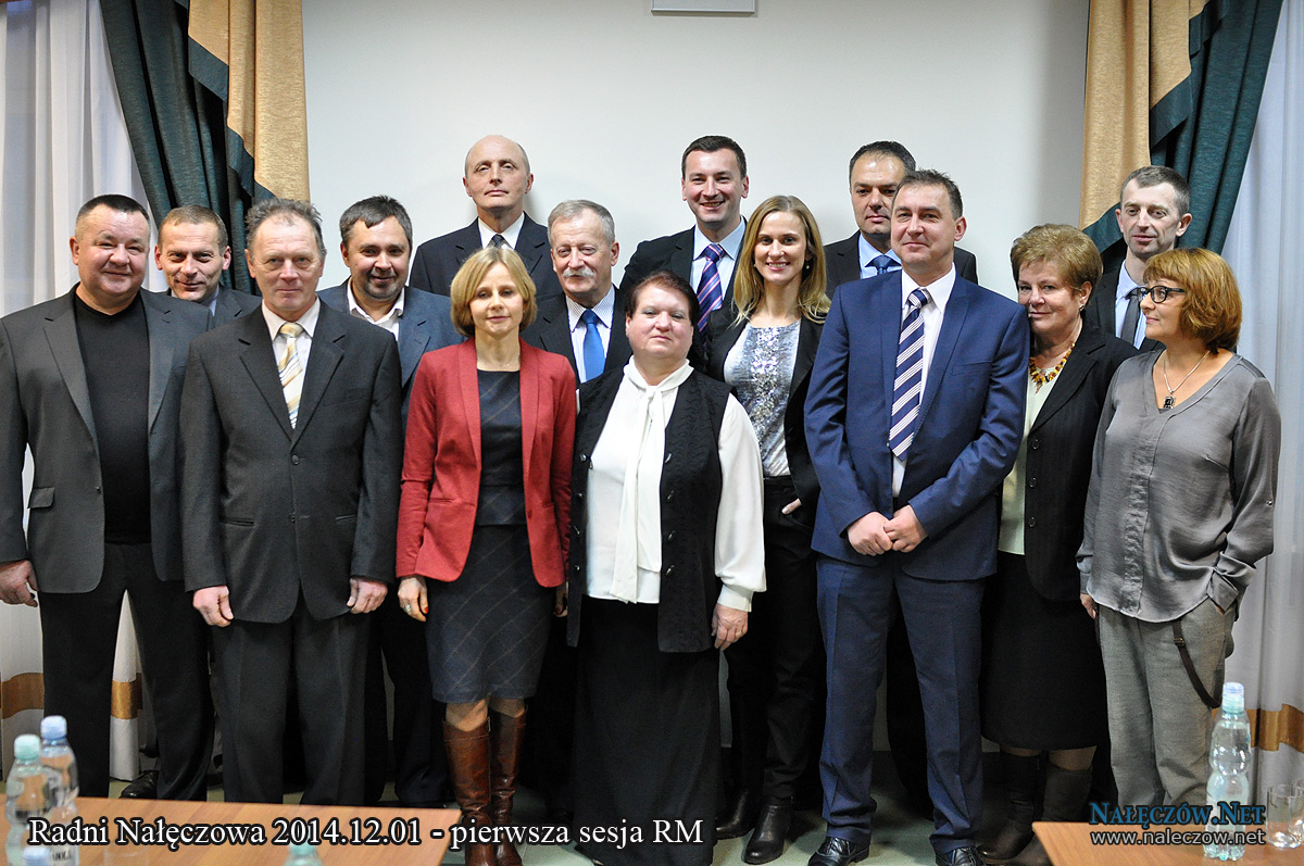 Rada Miejska Nałęczowa - Na fotografii Radni RM w Nałęczowie, od lewej Leszek Wos, Bogdan Pecio, Jerzy Pyśniak, Robert Matysiak, Grzegorz Szkoła, Małgorzata Brutkowska,Jerzy Sołdek, Alicja Kudelska, Wiesław Pardyka, Joanna Małocha, Szczepan Piech, Jacek Wilk, Elżbieta Depta. Nałęczów 2014.12.01